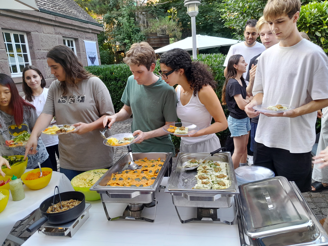 01_Die-Welt-zu-Gast_20250813_191231